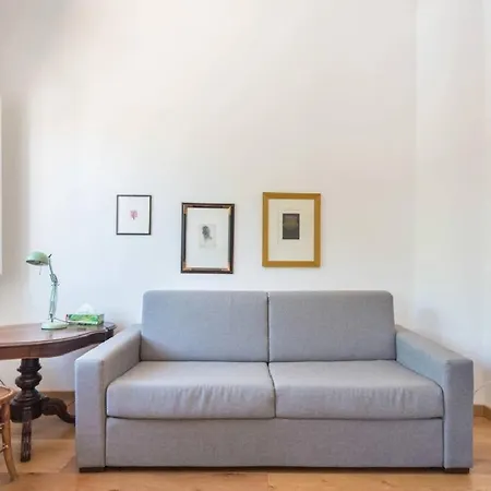 Airy One Bedroom With Terrace Near Palazzo Pitti Apartamento