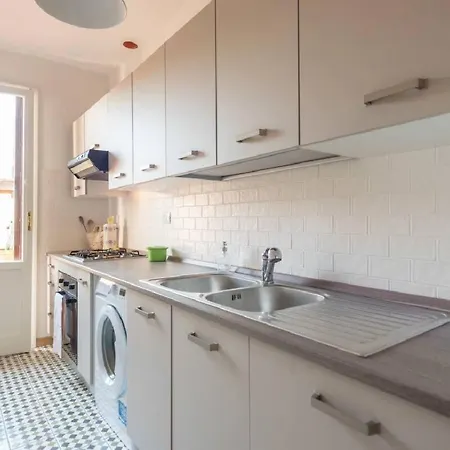 Airy One Bedroom With Terrace Near Palazzo Pitti Apartamento *