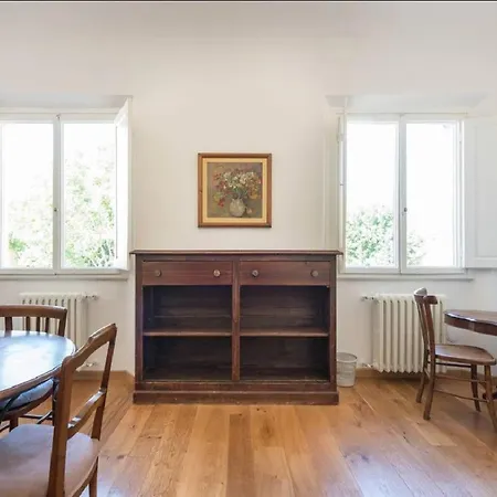 Airy One Bedroom With Terrace Near Palazzo Pitti Apartamento